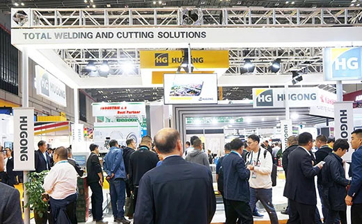 第二届进博会壹号娱乐意大利CEA展位现场图片