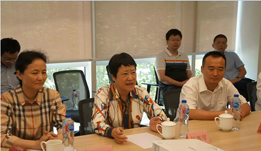 上海市青浦区区委书记赵惠琴带队光临壹号娱乐调研